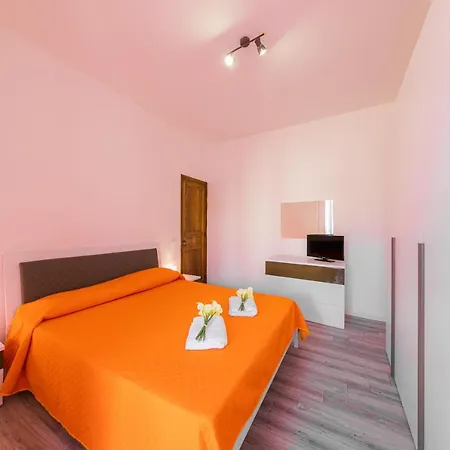 Xxv Novembre Apartment Cefalu